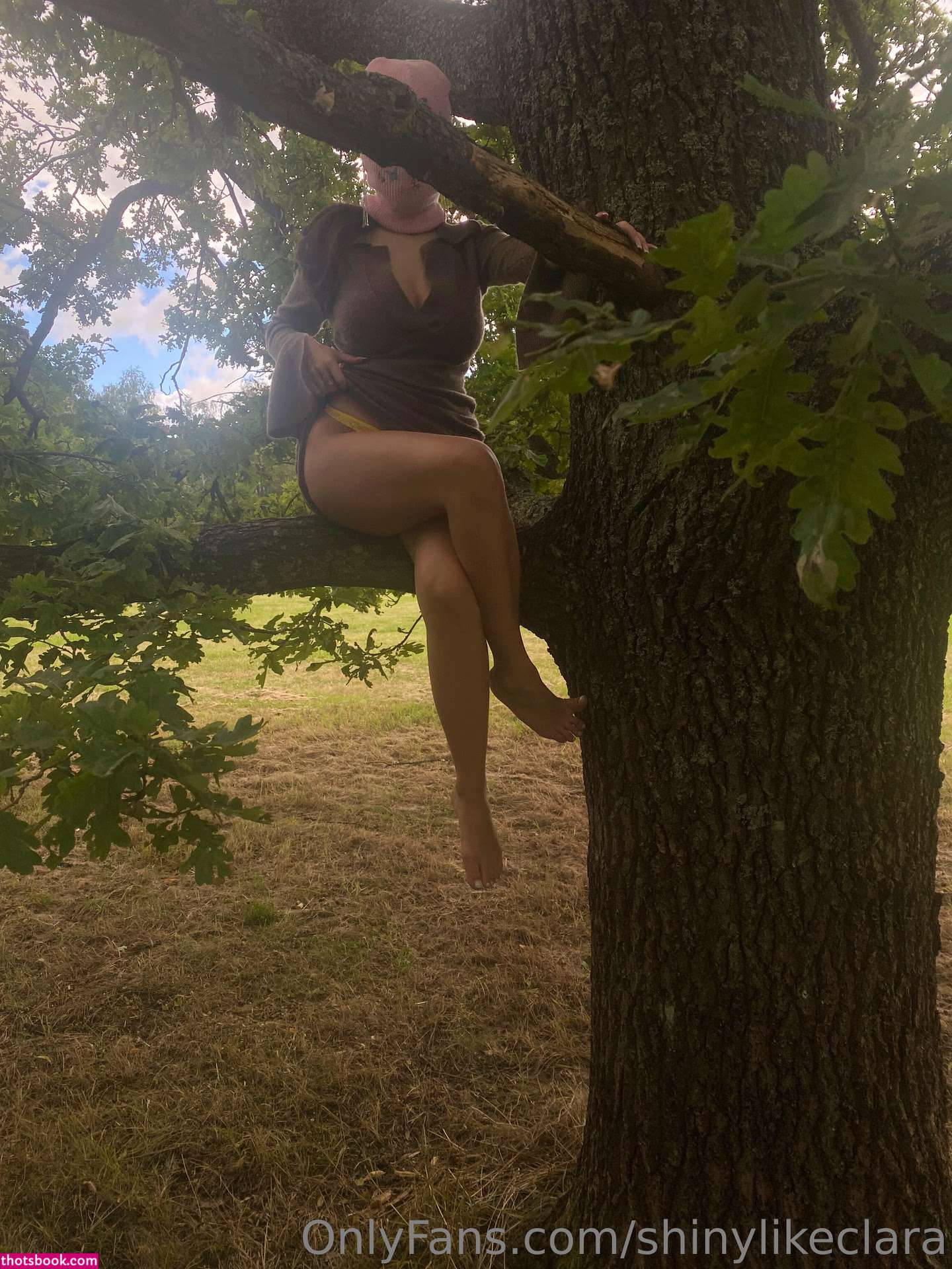 Shinylikeclara Photo #76