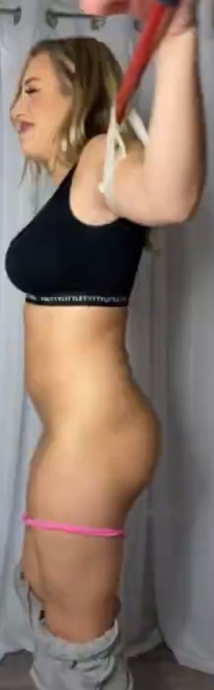 Jessie Sims Photo #15