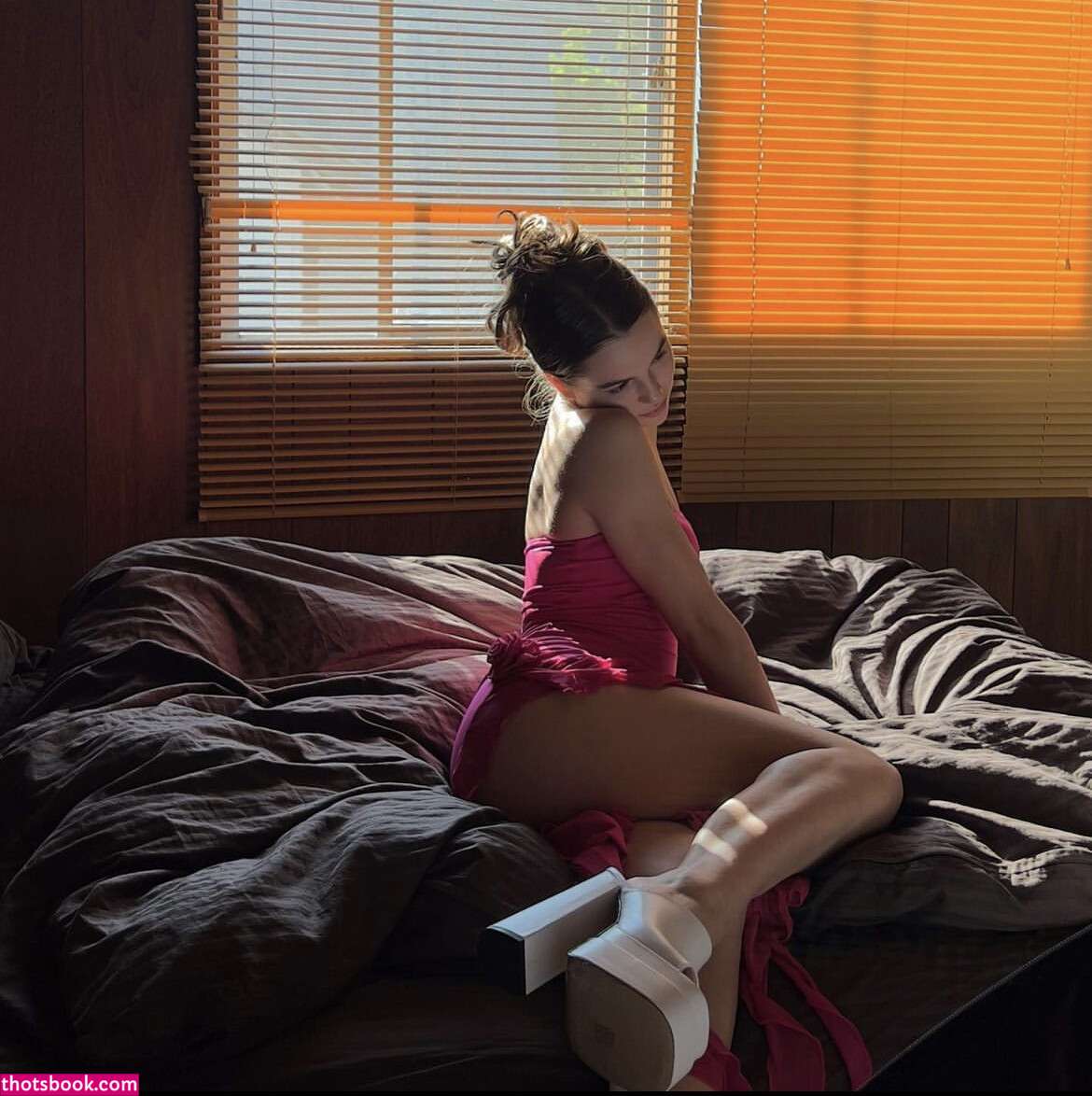 Maryana Ro Photo #28