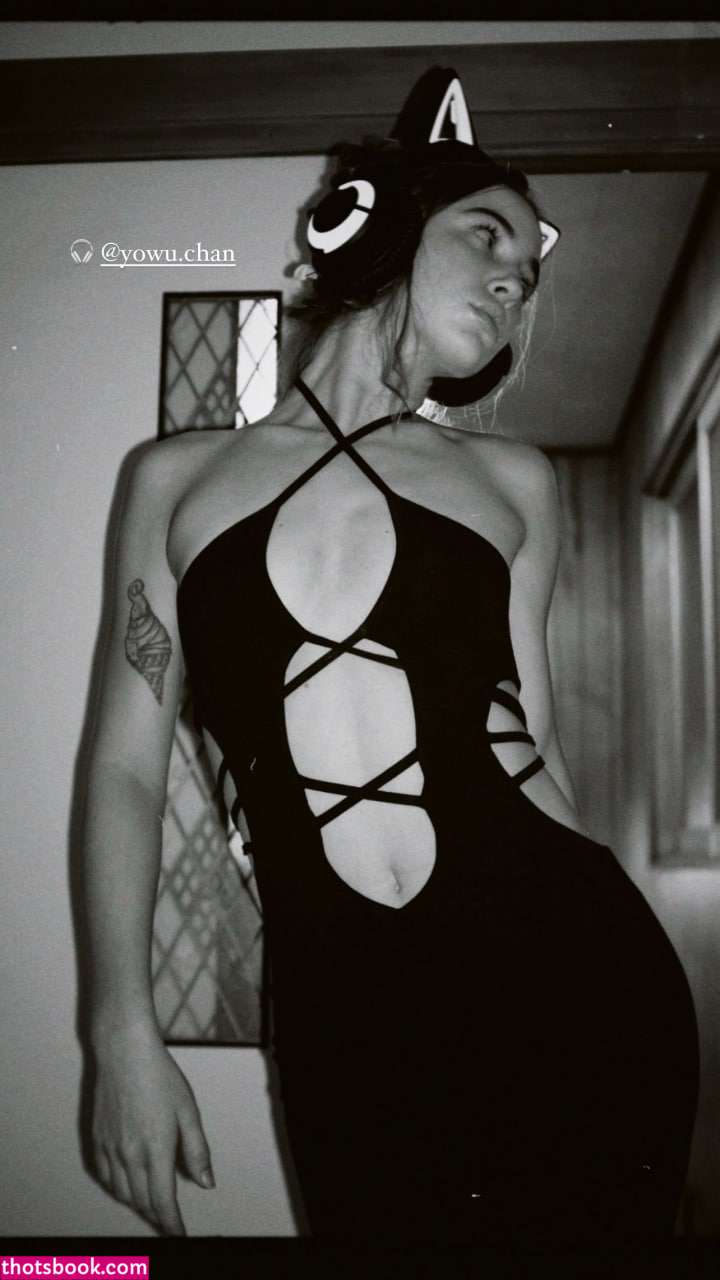 Maryana Ro Photo #40