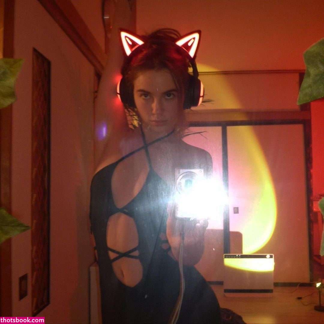 Maryana Ro Photo #42