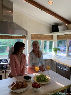 Dana Dearmond Post #9