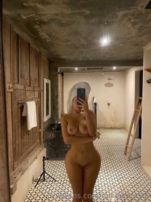 Mikaela Testa Photo #218