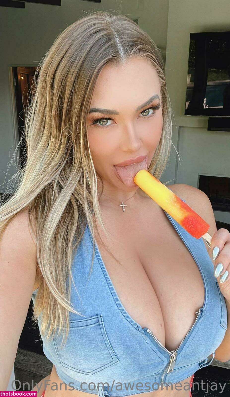 Antje Utgaard Photo #32