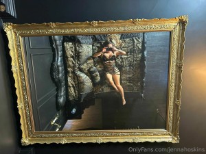 Jenna Hoskins Photo #56