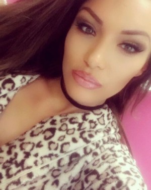 Jenna Hoskins Photo #105