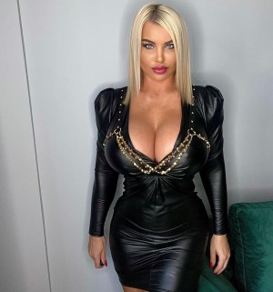 Mandity Izabella Photo #52