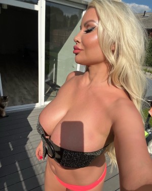 Mandity Izabella Photo #91