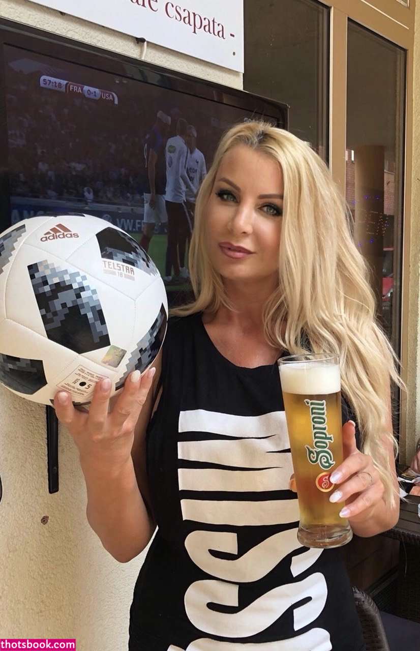 Mandity Izabella Photo #99