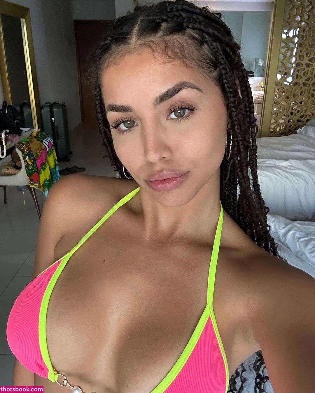 Thalia Matos Photo #79