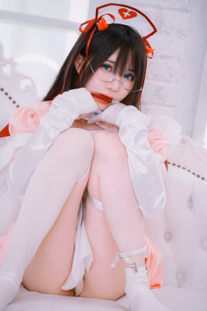 Sally Dorasnow Photo #250