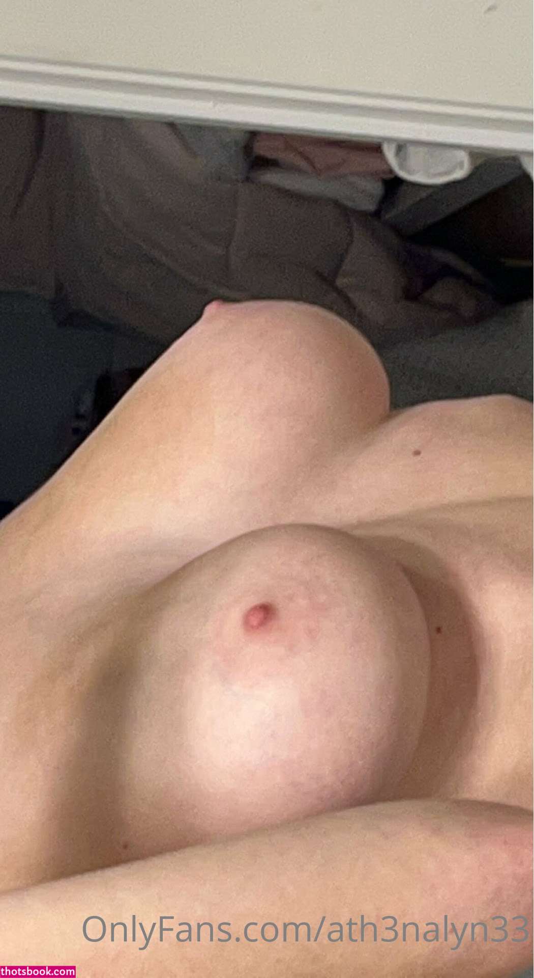 ath3nalyn33 Photo #12