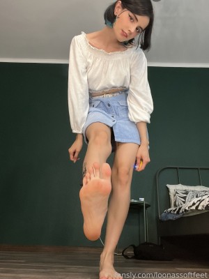 Loonassoftfeet Photo #66