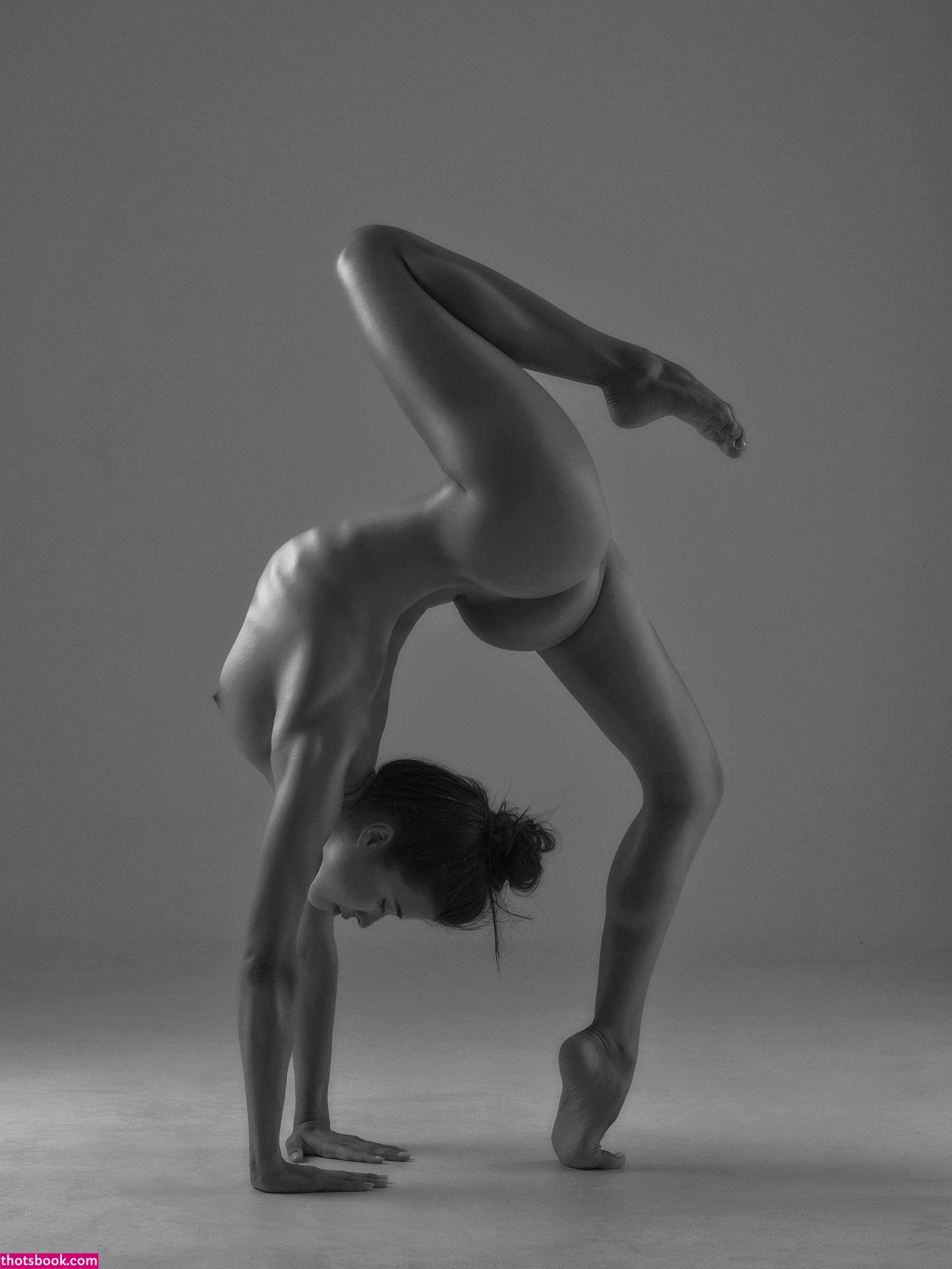 Yoana Nikolova Photo #25