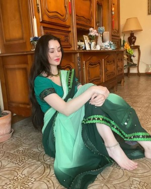 Fiona Allison Photo #109