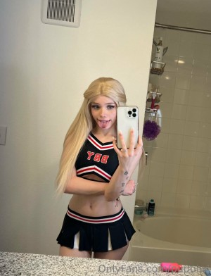 Grinchie Puppiwii Photo #137