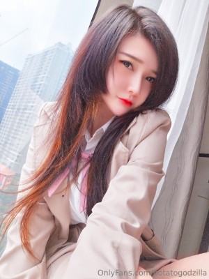 Potatogodzilla Photo #151