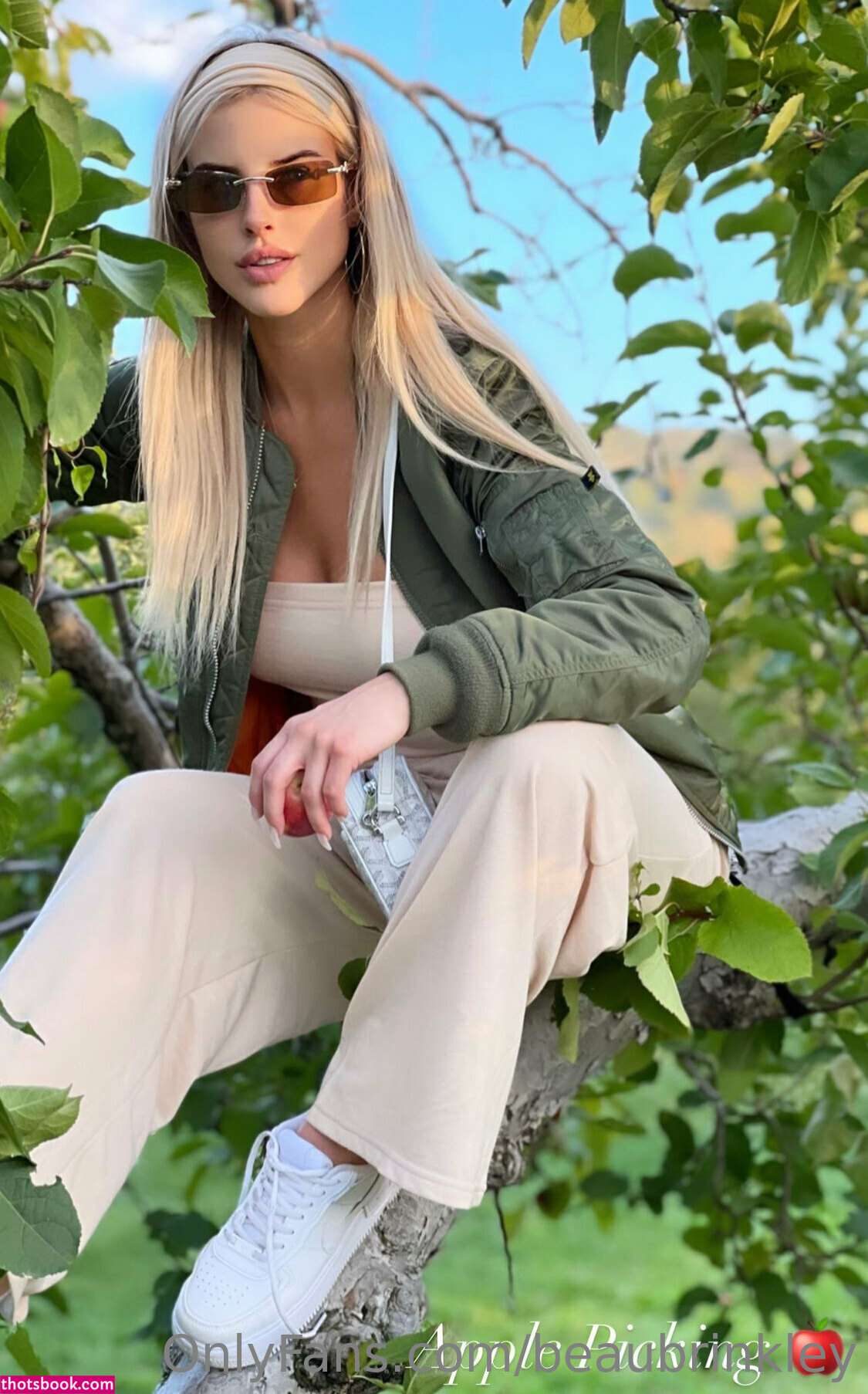 Brennah Black Photo #26