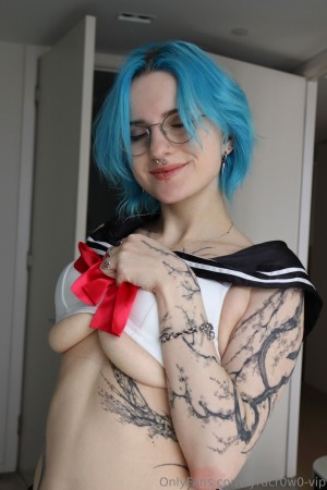 Lyra Crow Photo #528