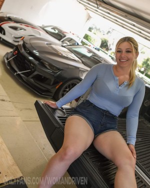 Woman Driven Photo #9