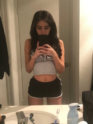 Naomi Woods Photo #88