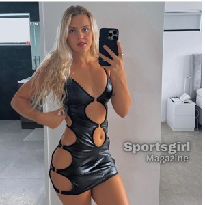 Phoebe Harris Photo #53