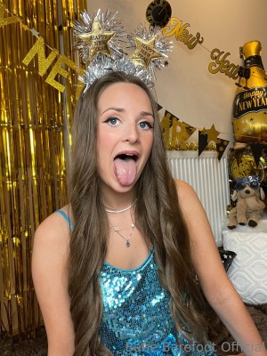 babebarefootofficial Photo #325