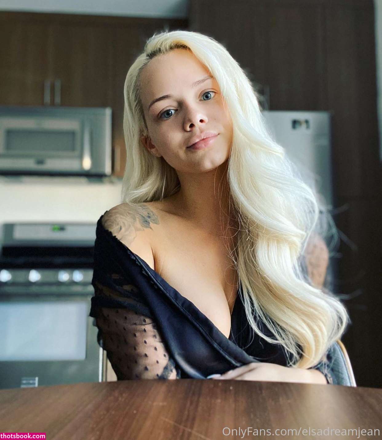 Elsa Jean Photo #509