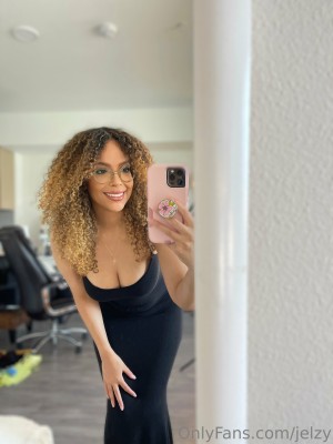 Queenjelz Photo #137