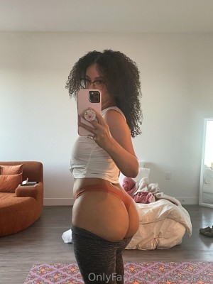 Queenjelz Photo #162