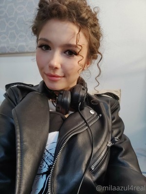 Mila Azul Photo #1160