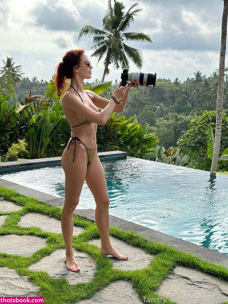 Curly Fenix Photo #2