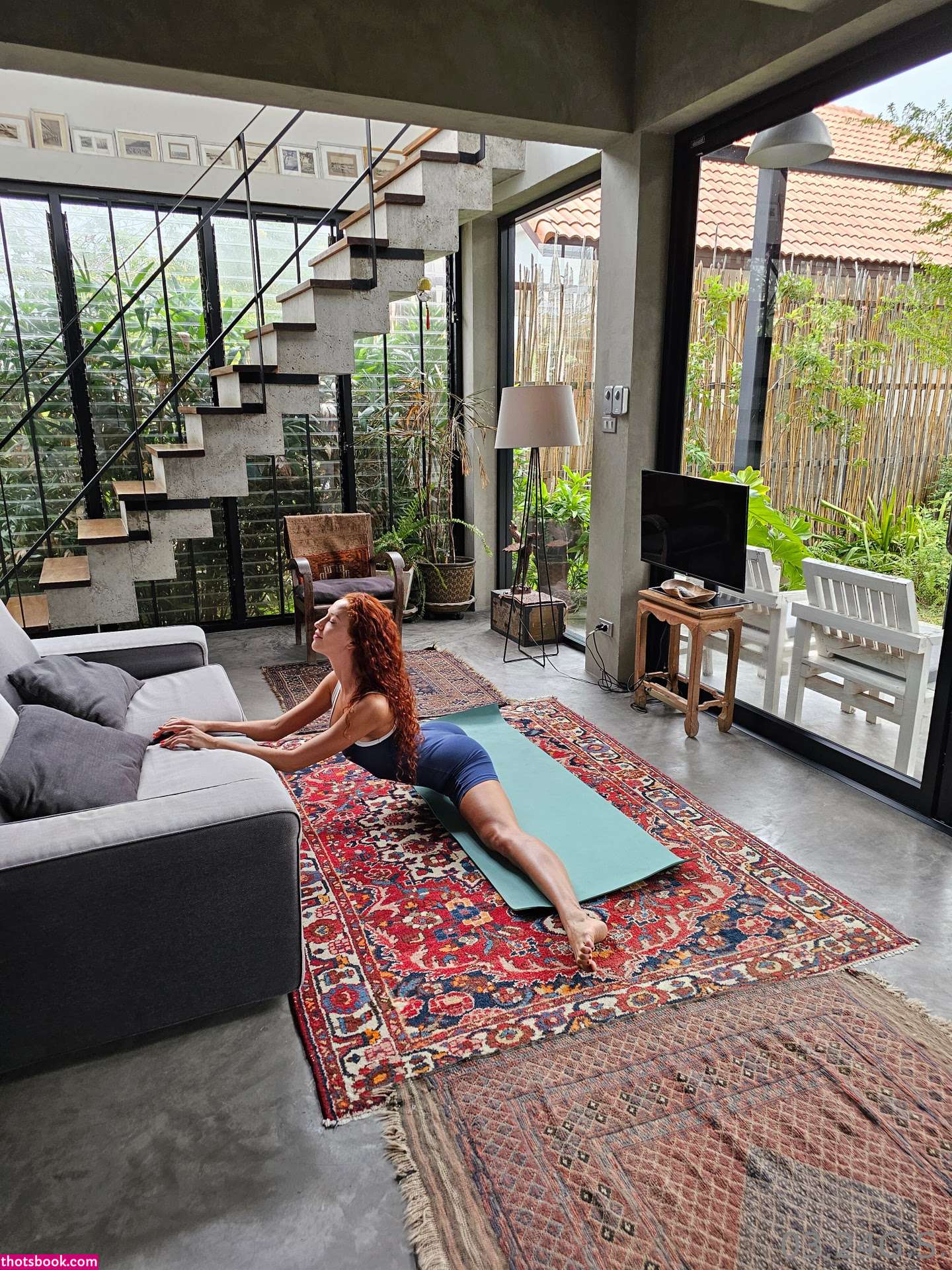 Curly Fenix Photo #56