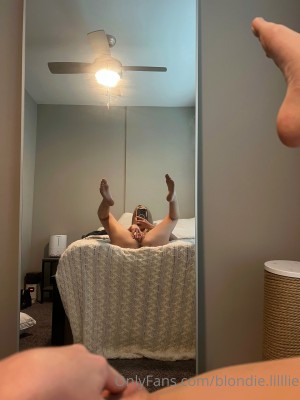 Petitelillie Photo #60