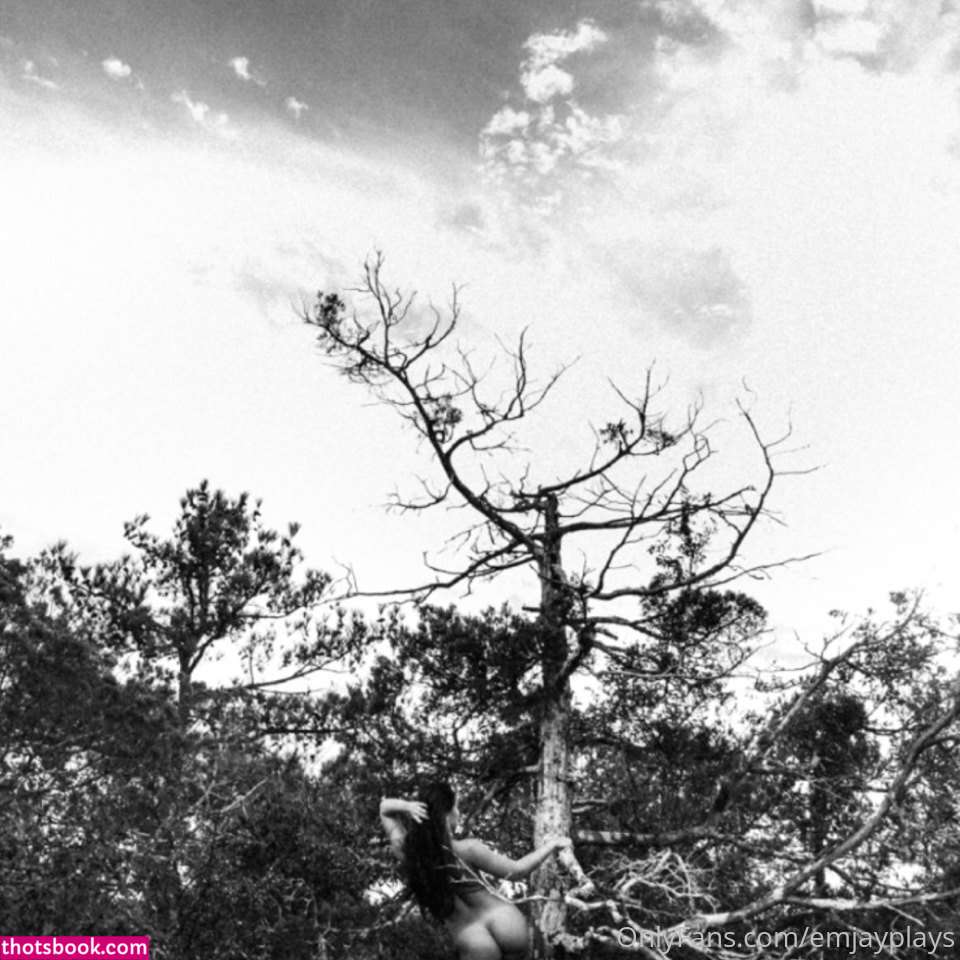 Emily Rinaudo Photo #336