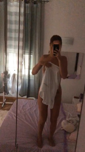 Eva Menta Photo #128