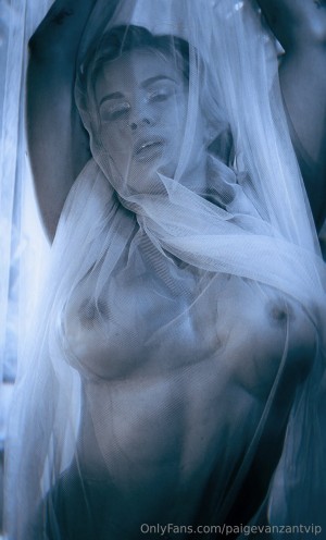 Paige Vanzant Photo #798