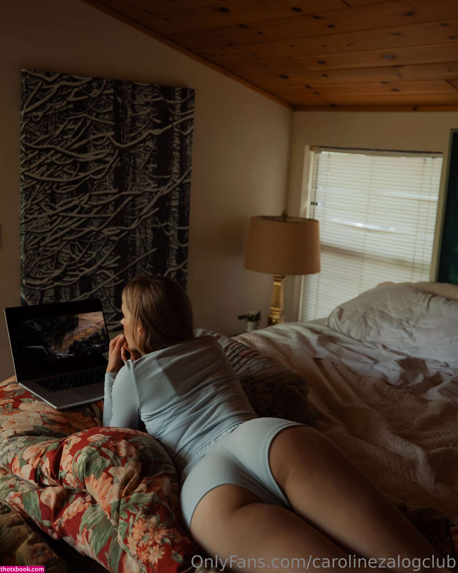 Caroline Zalog Photo #1122