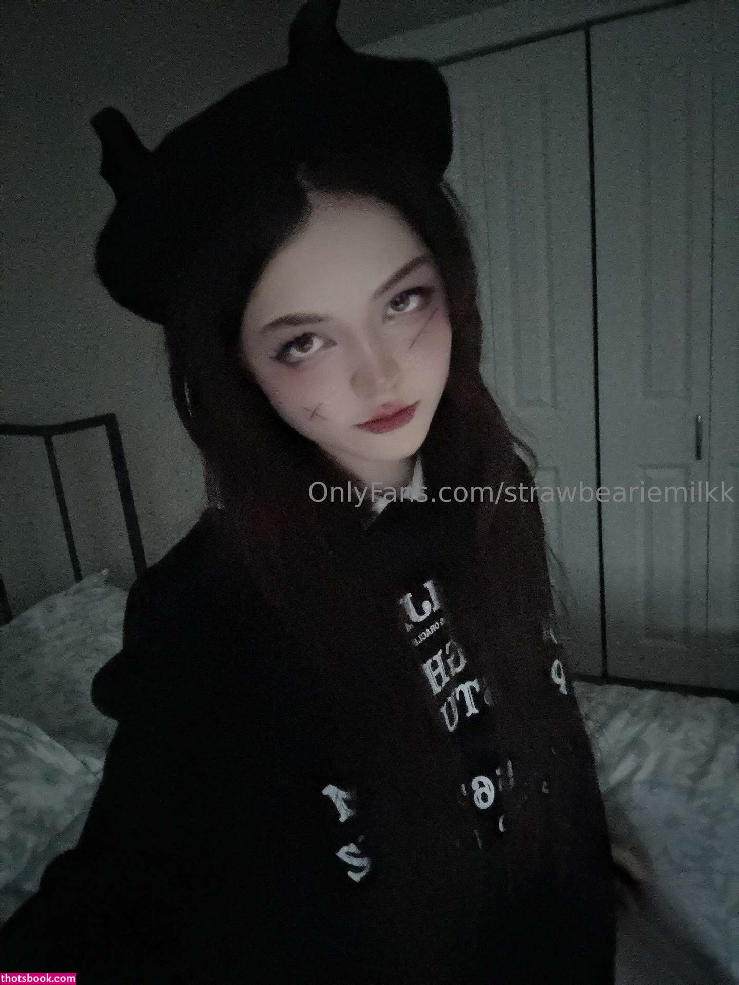 Strawbeariemilkk Photo #22