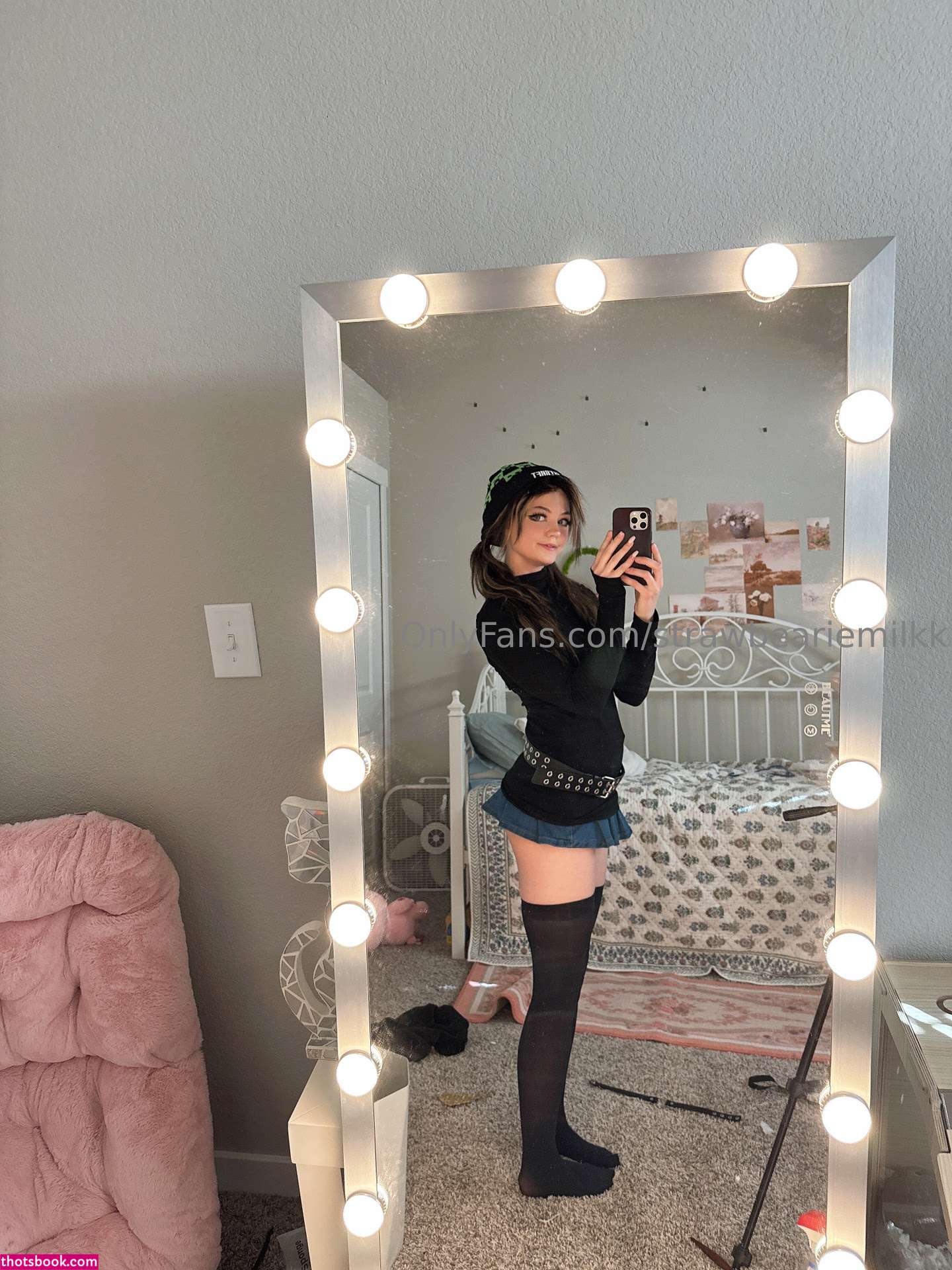 Strawbeariemilkk Photo #139