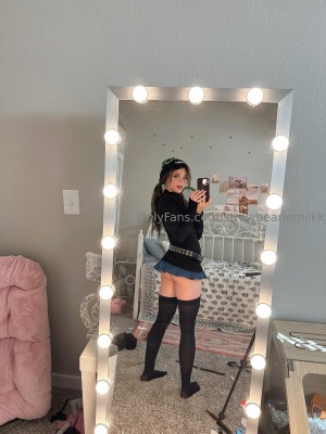 Strawbeariemilkk Photo #138