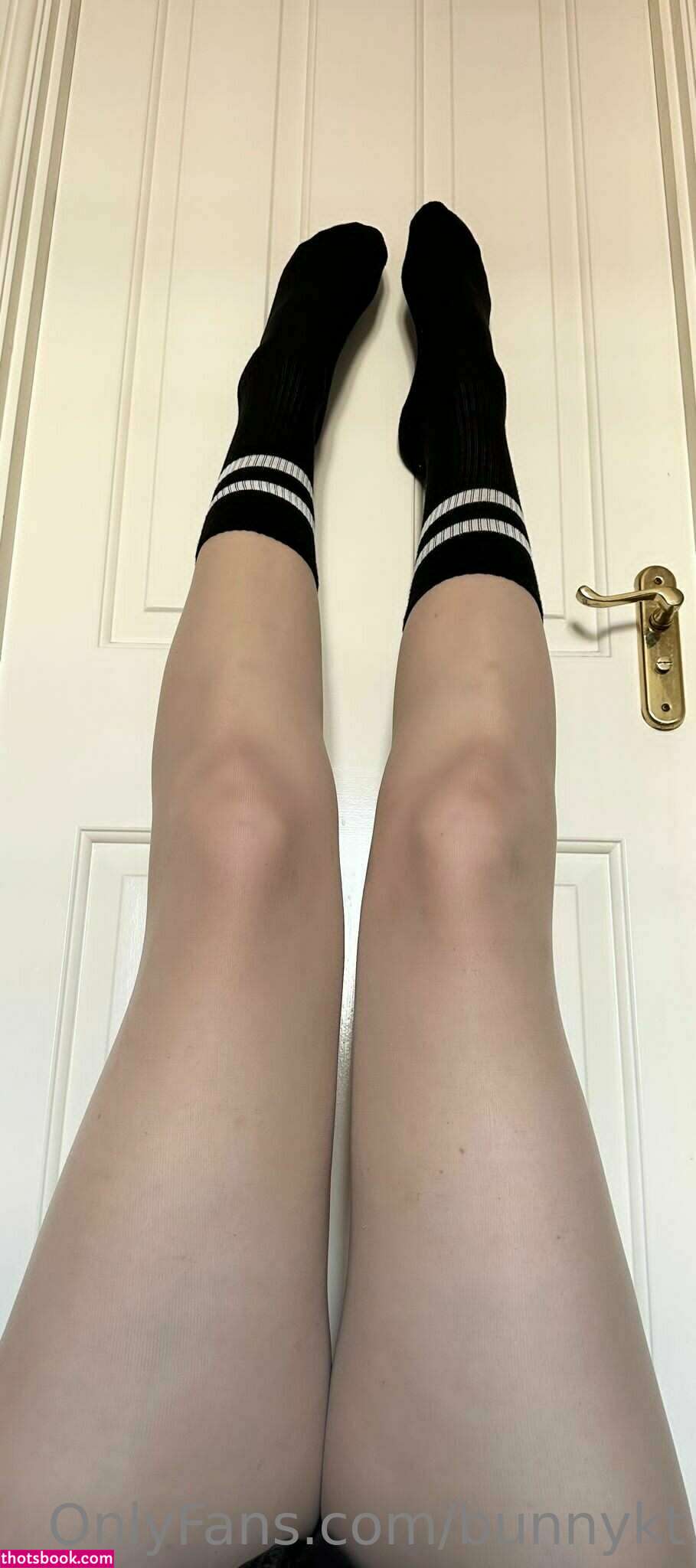 Katie Woolls Photo #28