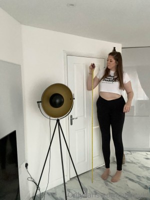 Katie Woolls Photo #40