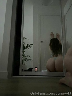 Katie Woolls Photo #71