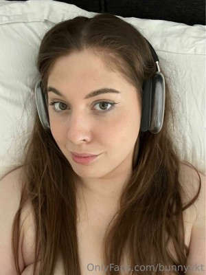 Katie Woolls Photo #86