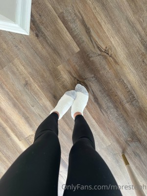 Stephanie Pappas Photo #169