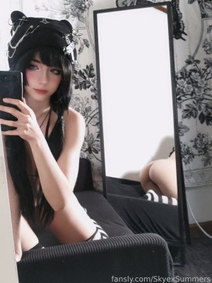 Skye Summers Photo #49