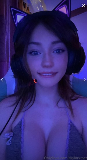 Lacy Lotus Photo #142