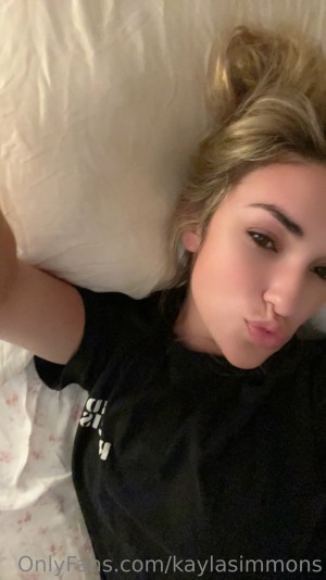 Kayla Simmons Photo #197