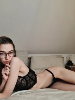 Kim Baltes Photo #62